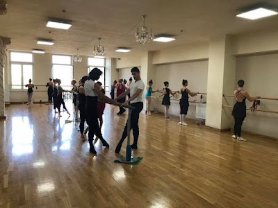Ανώτερη Επαγγελματικη Και Ερασιτεχνική Σχολή Χορού Αλέξανδρος Χατζιαρας Vaganova ΑΕ