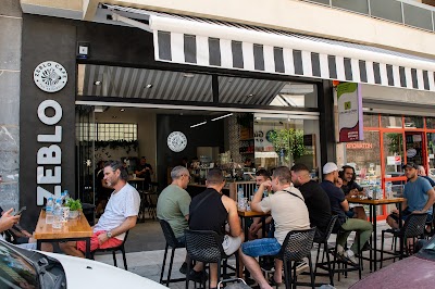 Zeblo Cafe